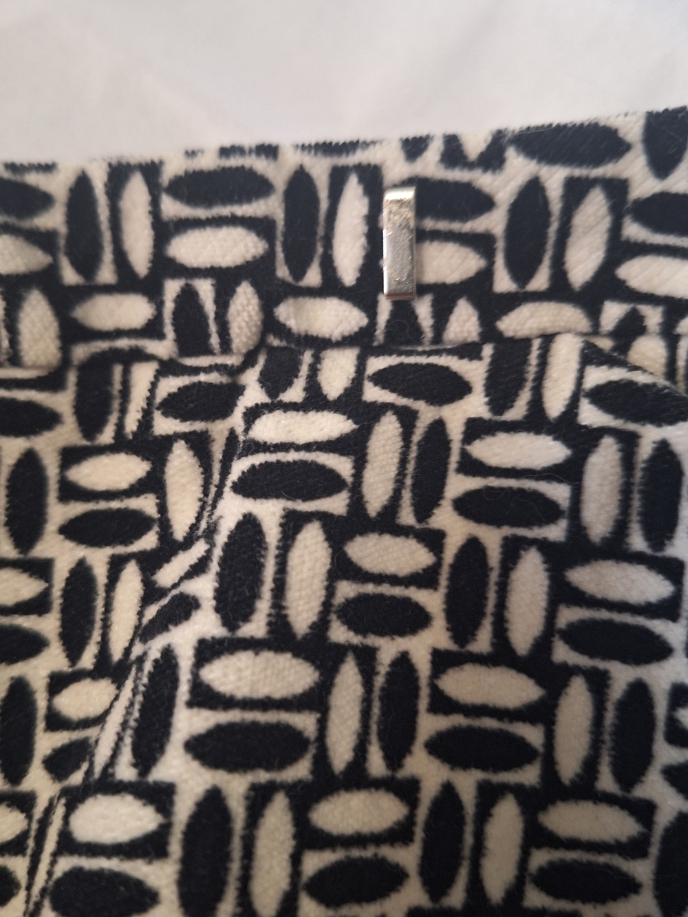 Ann Taylor LOFT Black and White Geometric Mini Mod Skirt Size 6 Petite - Picture 4 of 8